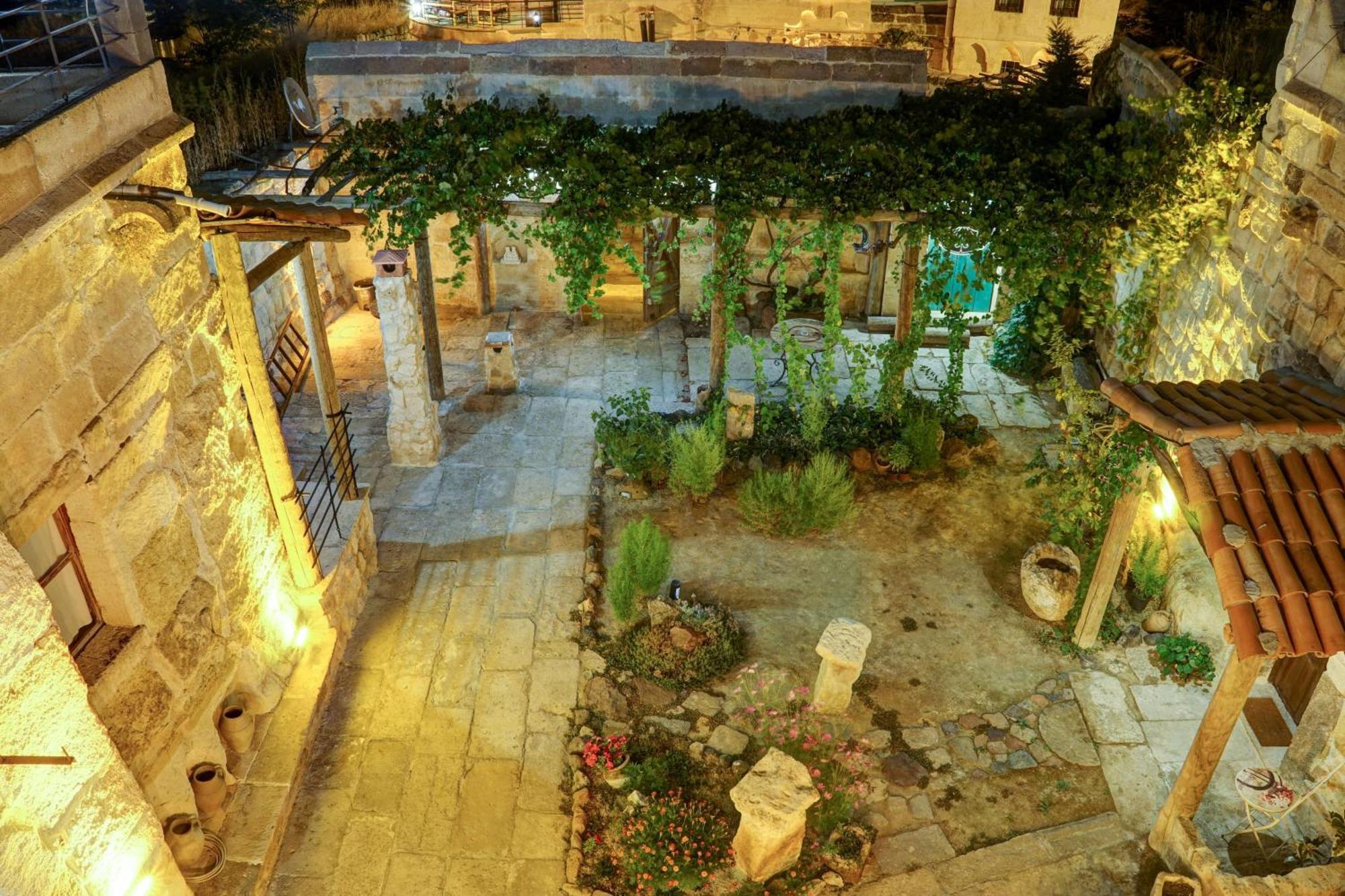 Gibos Cave Hotel Urgup Exterior photo